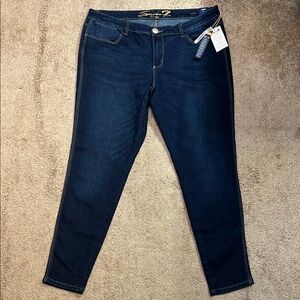 Seven7 Women's Dark Blue Luxe Leggings Jeans Size 18